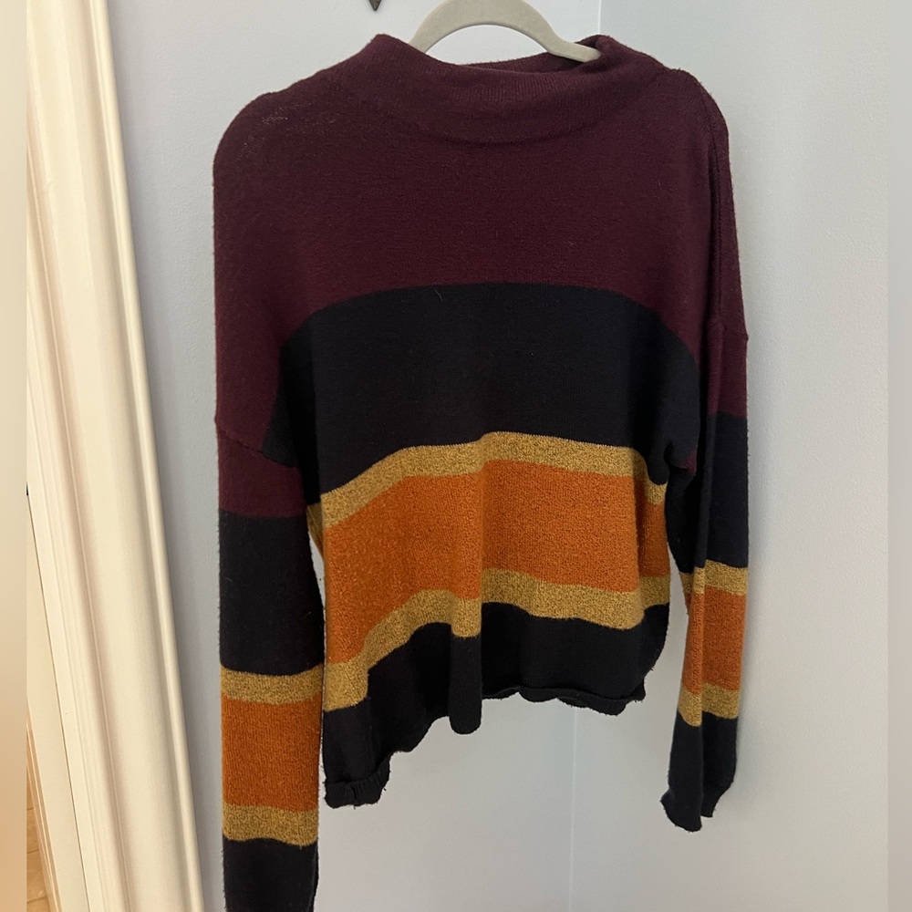 buckle sweater